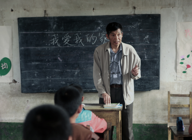 向好而变校园教育设施健全教育环境美了村庄教师待遇也大大提升 向好而变校园教育设施健全教育环境美了村庄教师待遇也大大提升