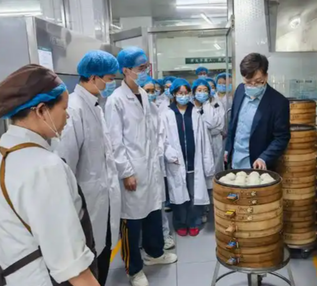 高等教育结构布局中心城区和新区高等教育资源集聚区格局根本形成 高等教育结构布局中心城区和新区高等教育资源集聚区格局根本形成