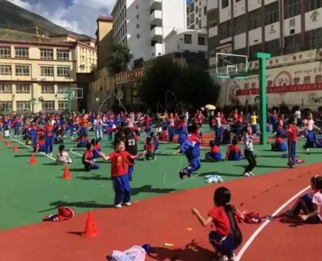 源头上为异地办学提供坚实让高原孩子下山求学从愿景变为实际